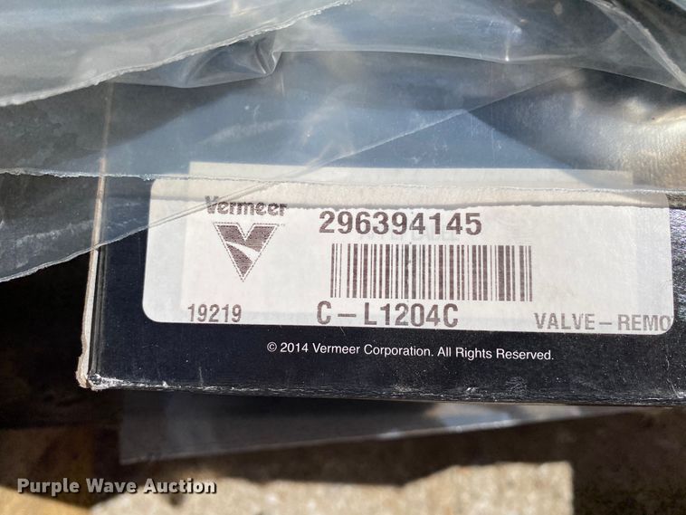 image for item HE9870 Vermeer parts