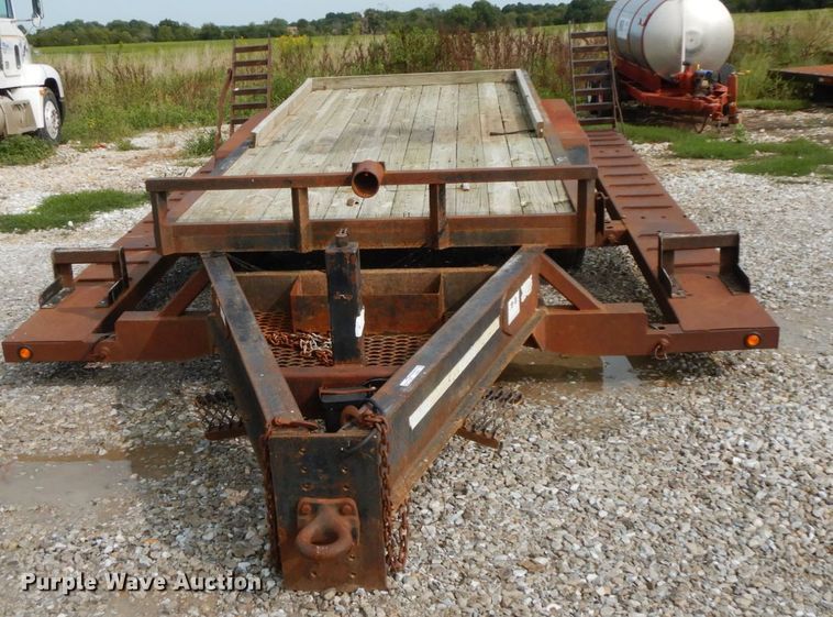 image for item HJ9661 1998 Behnke sprayer trailer