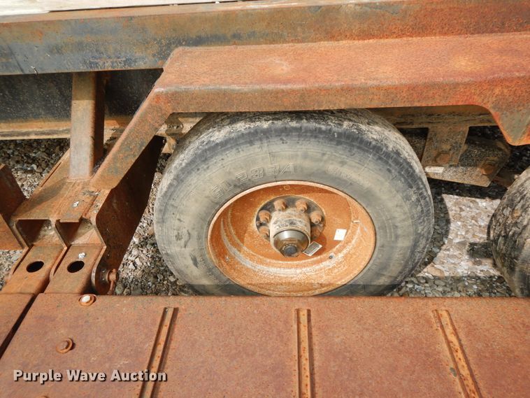 image for item HJ9661 1998 Behnke sprayer trailer