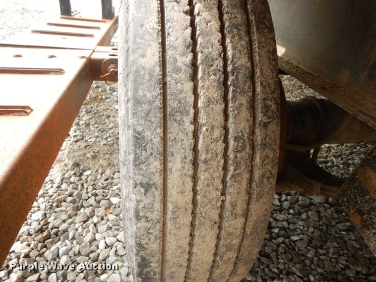 image for item HJ9661 1998 Behnke sprayer trailer