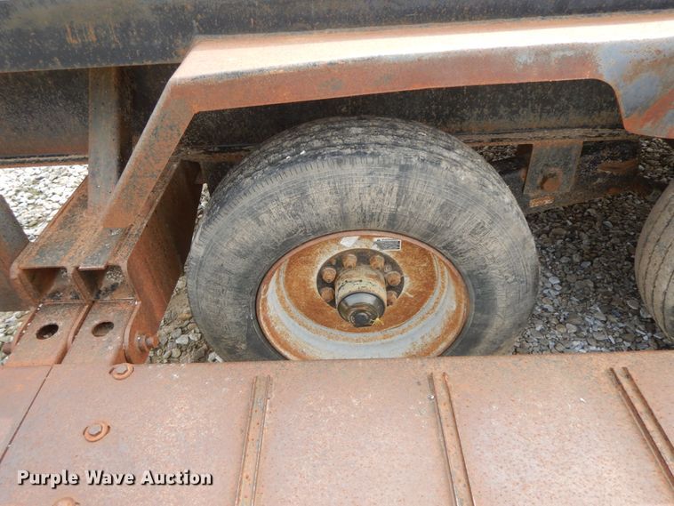 image for item HJ9661 1998 Behnke sprayer trailer