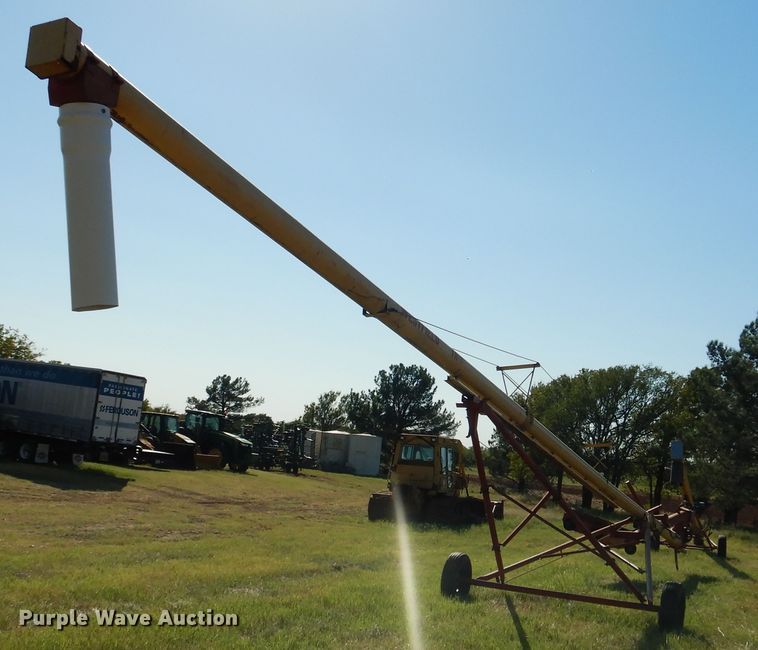 image for item HL9506 Westfield TR80-61 grain auger