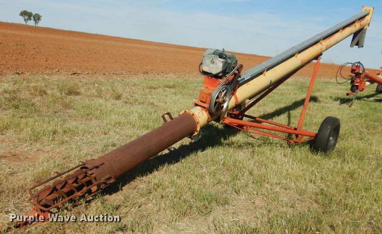 image for item HL9507 Westfield WR100-31 grain auger