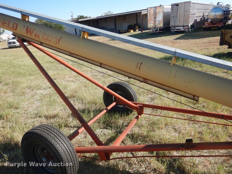 image for item HL9507 Westfield WR100-31 grain auger