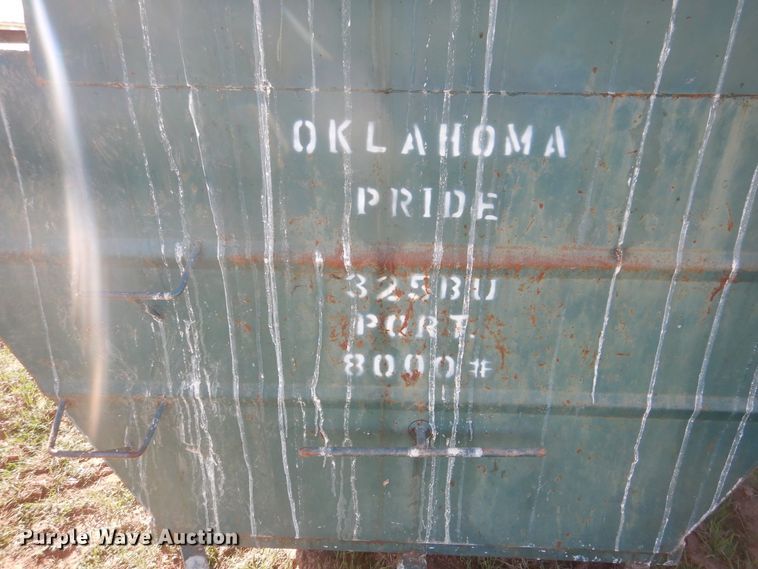 image for item HL9509 Oklahoma Pride livestock feeder