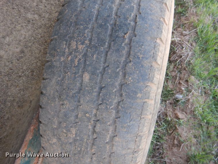 image for item HL9509 Oklahoma Pride livestock feeder