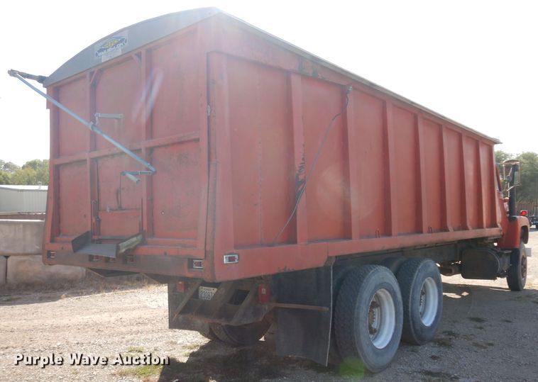 image for item HN9352 1974 Ford 8000  grain truck