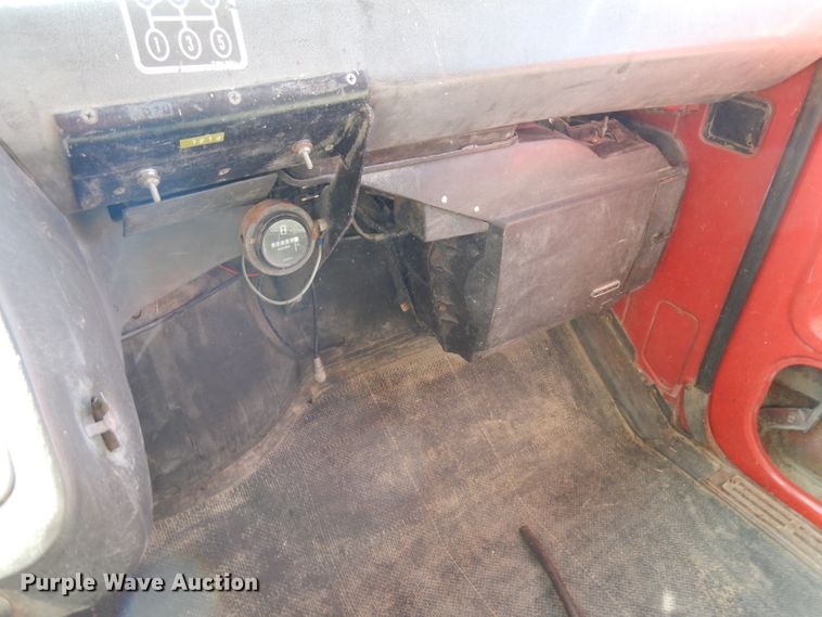 image for item HN9352 1974 Ford 8000  grain truck