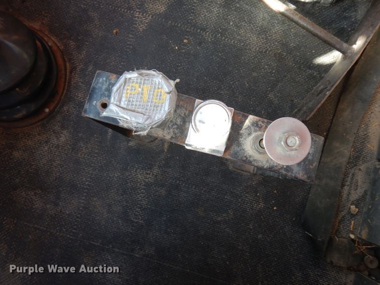 image for item HN9352 1974 Ford 8000  grain truck