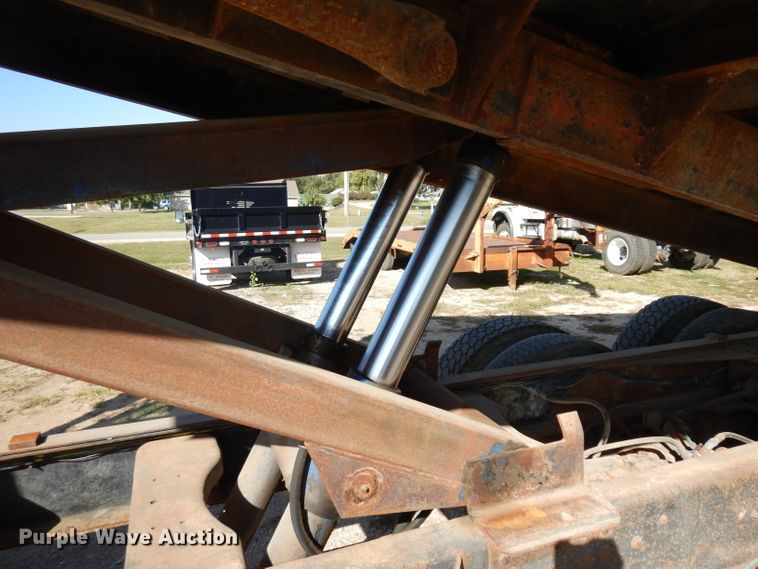 image for item HN9352 1974 Ford 8000  grain truck