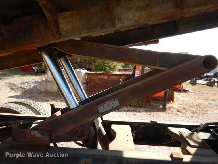 image for item HN9352 1974 Ford 8000  grain truck