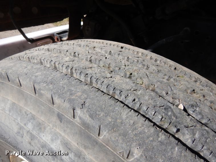 image for item HN9352 1974 Ford 8000  grain truck