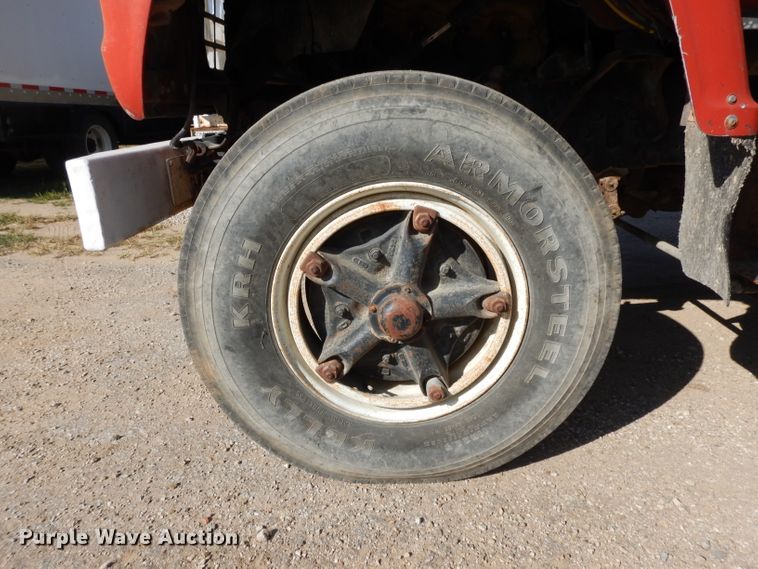 image for item HN9352 1974 Ford 8000  grain truck