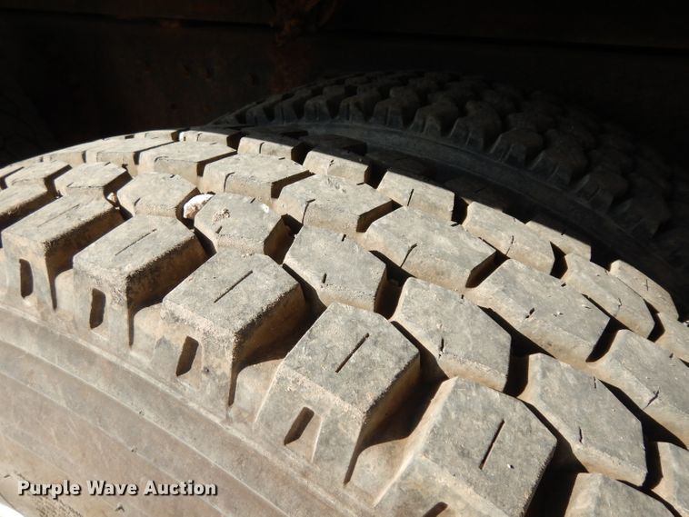 image for item HN9352 1974 Ford 8000  grain truck