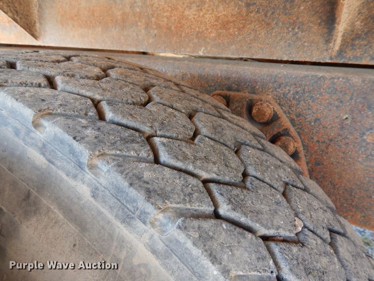 image for item HN9352 1974 Ford 8000  grain truck