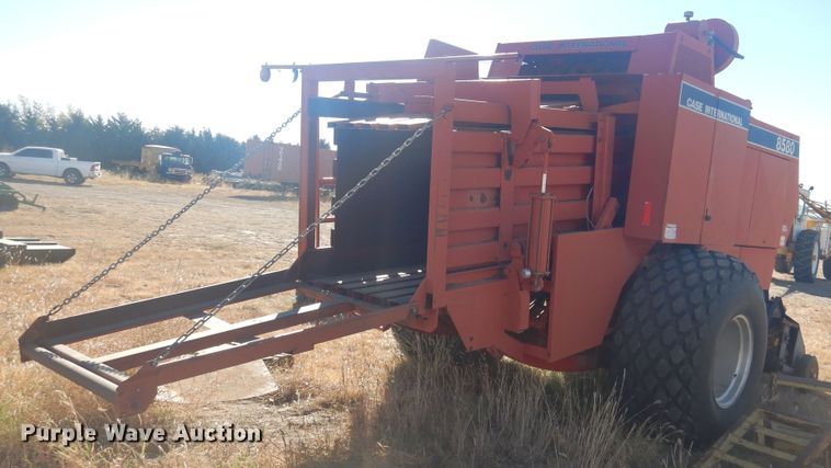 image for item HO9206 1989 Case IH 8580  large square baler
