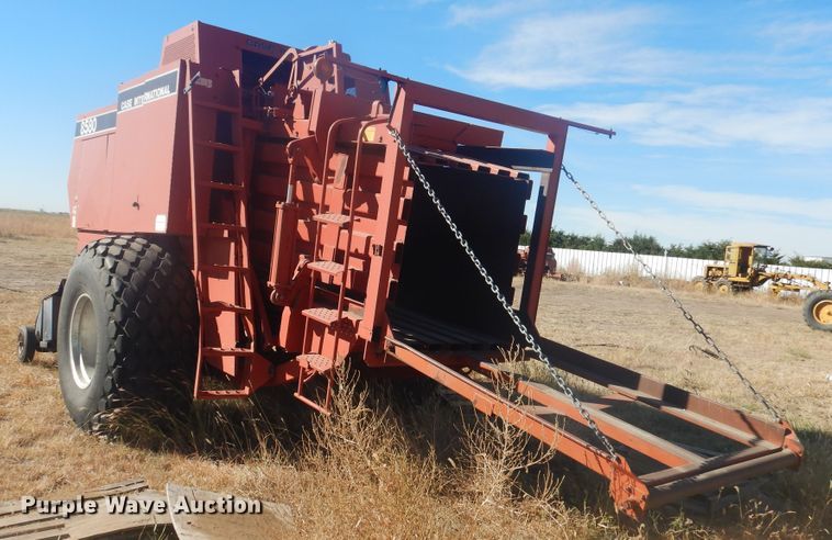 image for item HO9206 1989 Case IH 8580  large square baler