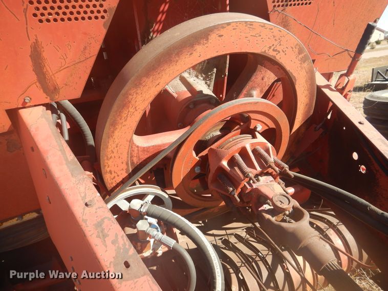 image for item HO9206 1989 Case IH 8580  large square baler