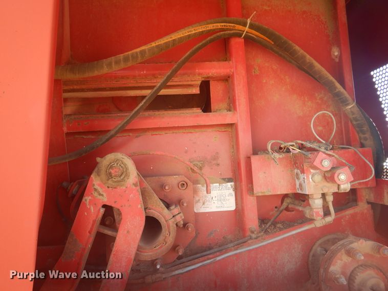 image for item HO9206 1989 Case IH 8580  large square baler