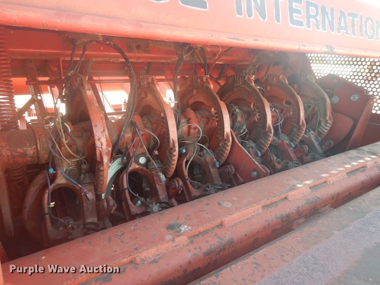 image for item HO9206 1989 Case IH 8580  large square baler