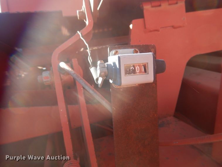 image for item HO9206 1989 Case IH 8580  large square baler