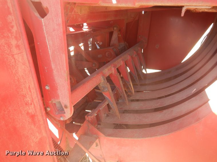image for item HO9206 1989 Case IH 8580  large square baler