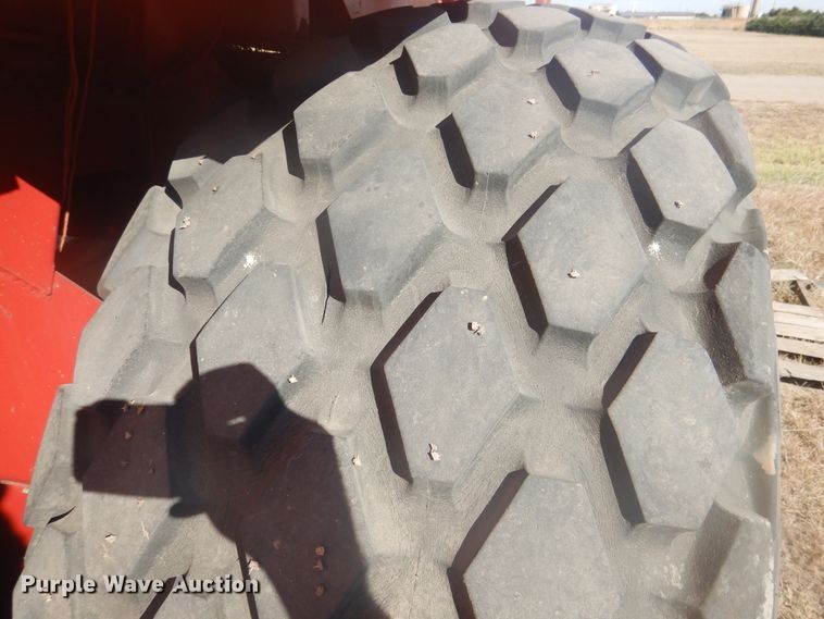 image for item HO9206 1989 Case IH 8580  large square baler