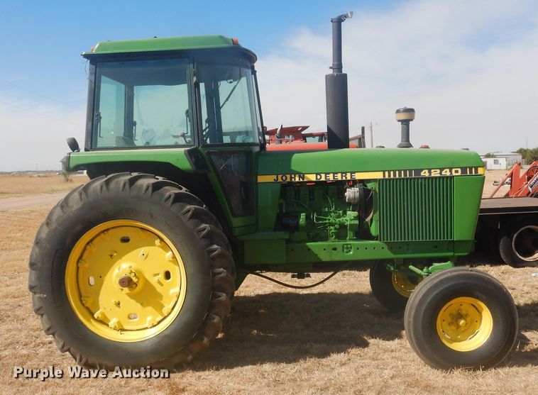 image for item HO9219 1978 John Deere 4240  tractor