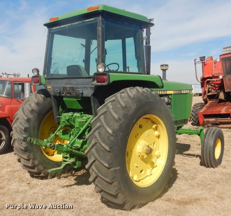 image for item HO9219 1978 John Deere 4240  tractor