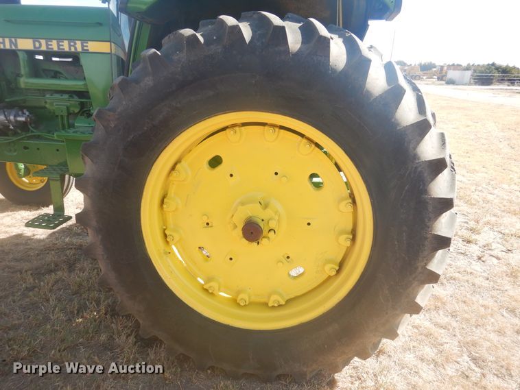 image for item HO9219 1978 John Deere 4240  tractor