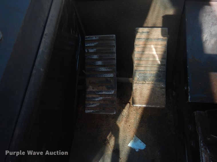 image for item HO9221 1994 Ford Versatile 9030  4WD bi-directional tractor