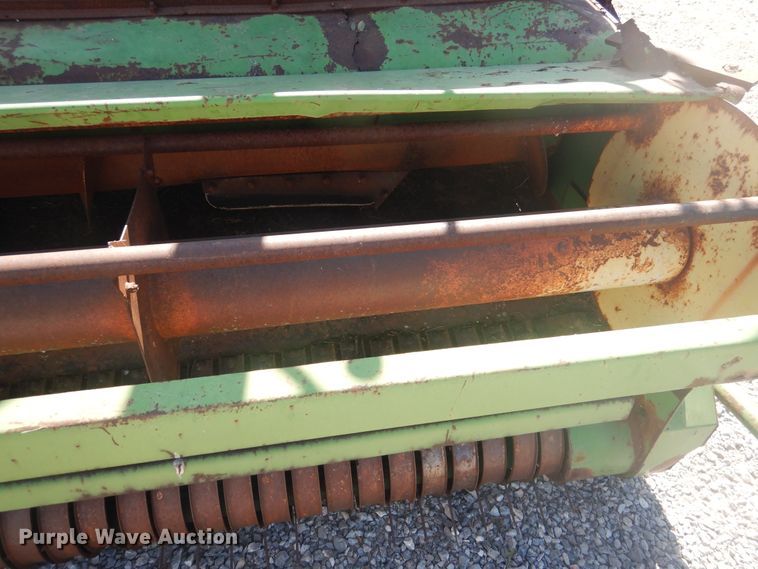 image for item HO9242 John Deere 425 hay cuber