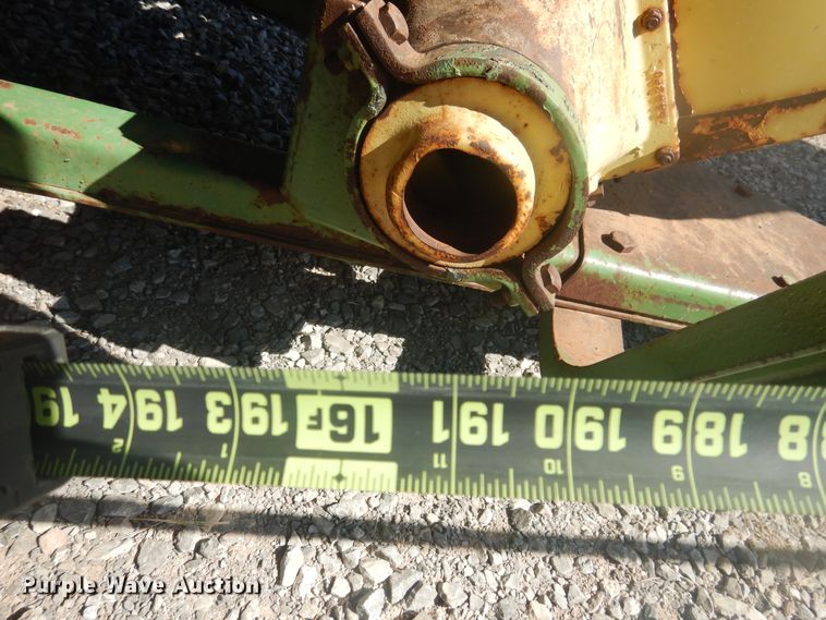 image for item HO9242 John Deere 425 hay cuber