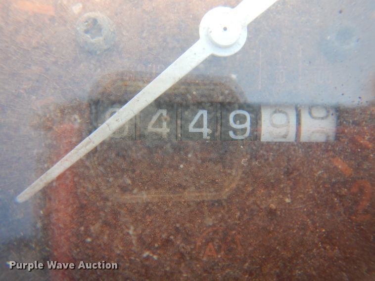 image for item HO9242 John Deere 425 hay cuber