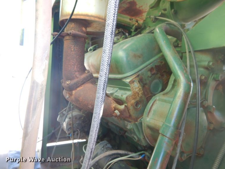 image for item HO9242 John Deere 425 hay cuber