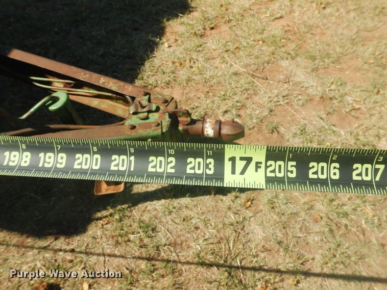 image for item HO9242 John Deere 425 hay cuber