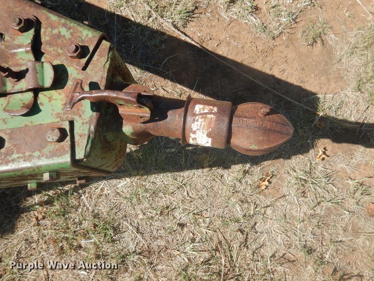 image for item HO9242 John Deere 425 hay cuber