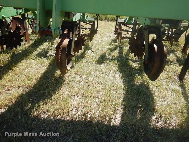 image for item HO9244 Bigham Brothers Super Duty strip-till