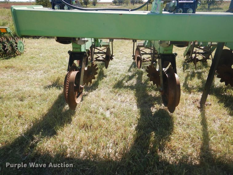 image for item HO9244 Bigham Brothers Super Duty strip-till