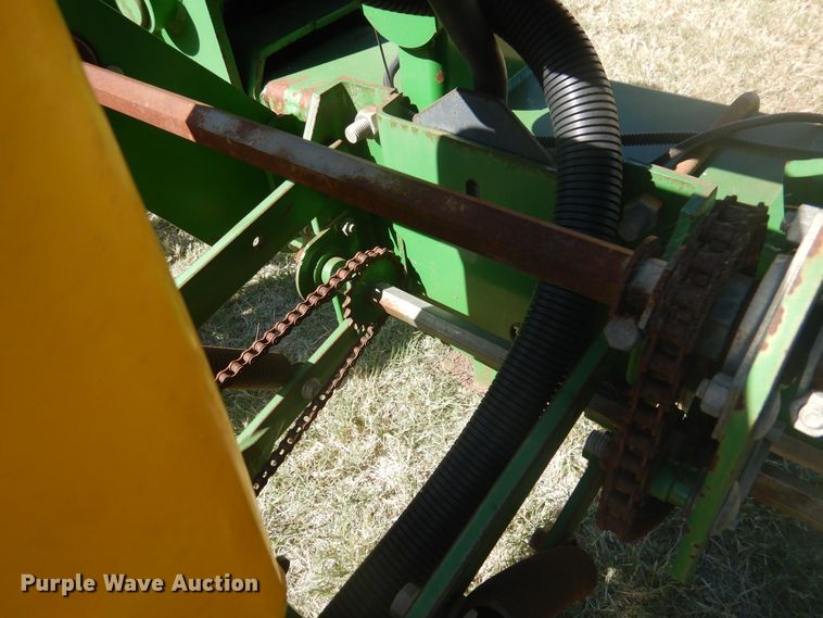 image for item HO9246 John Deere Max Emerge Plus planter