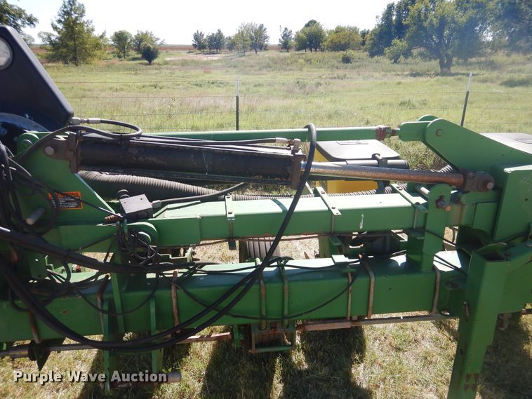 image for item HO9246 John Deere Max Emerge Plus planter