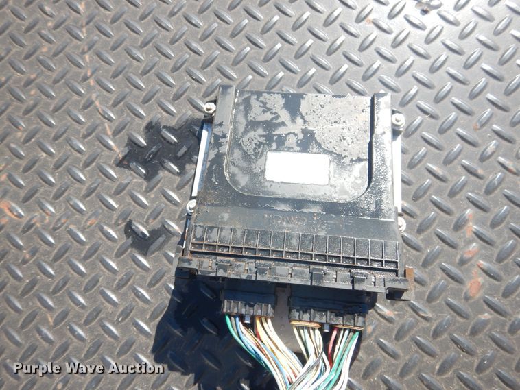 image for item HO9246 John Deere Max Emerge Plus planter