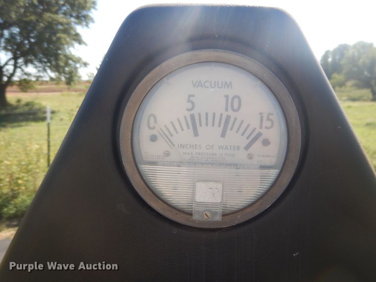 image for item HO9246 John Deere Max Emerge Plus planter