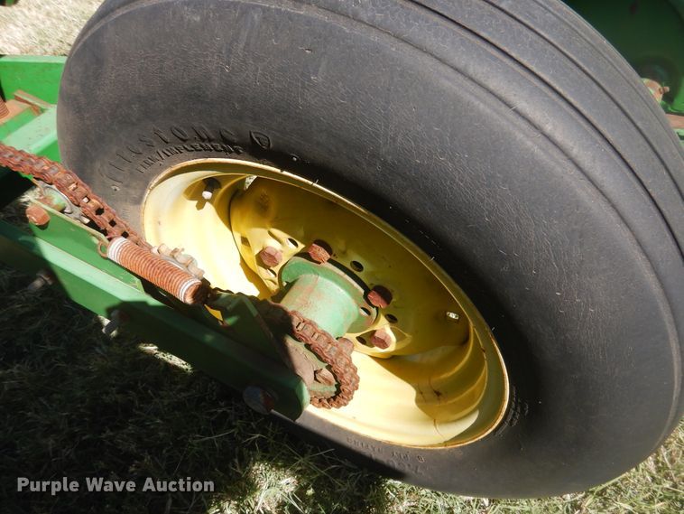 image for item HO9246 John Deere Max Emerge Plus planter