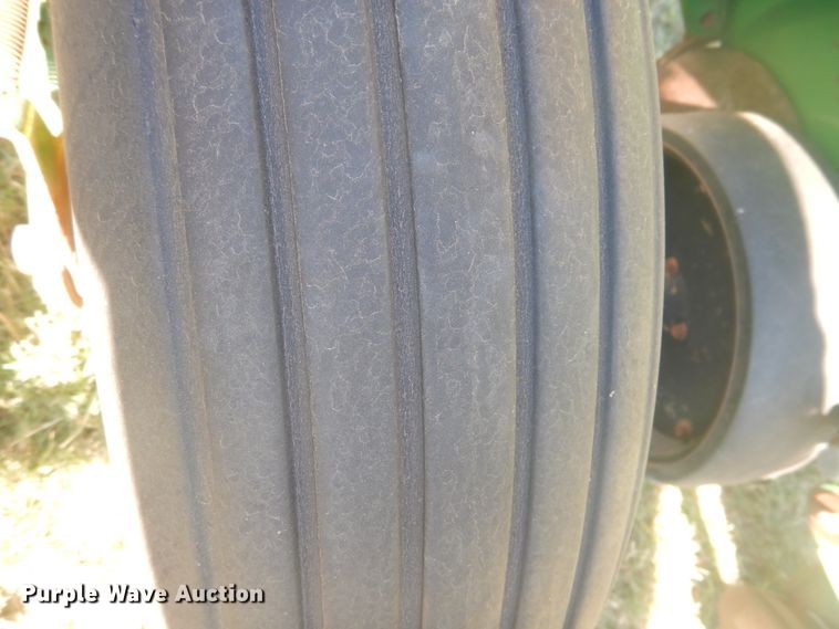 image for item HO9246 John Deere Max Emerge Plus planter