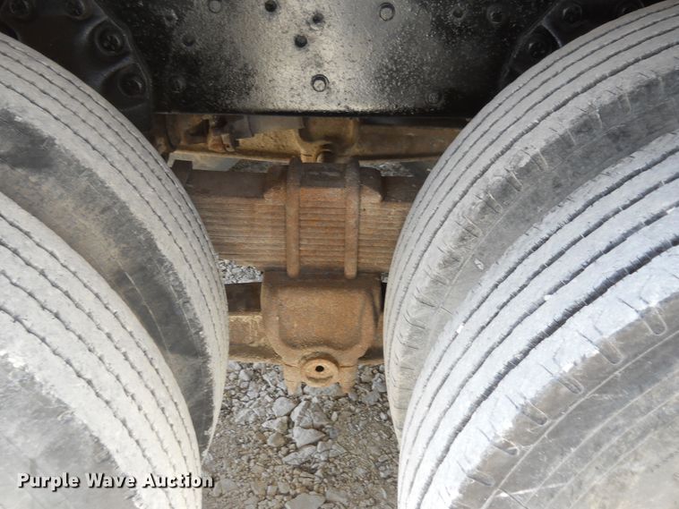 image for item HO9678 1979 Ford 8000  grain truck