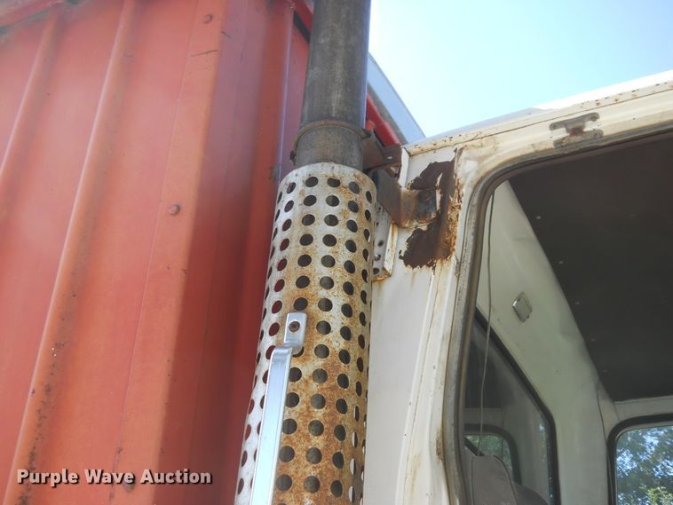 image for item HO9678 1979 Ford 8000  grain truck