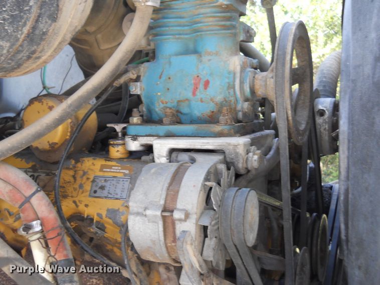 image for item HO9678 1979 Ford 8000  grain truck