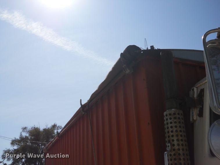 image for item HO9678 1979 Ford 8000  grain truck