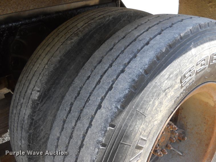 image for item HO9678 1979 Ford 8000  grain truck